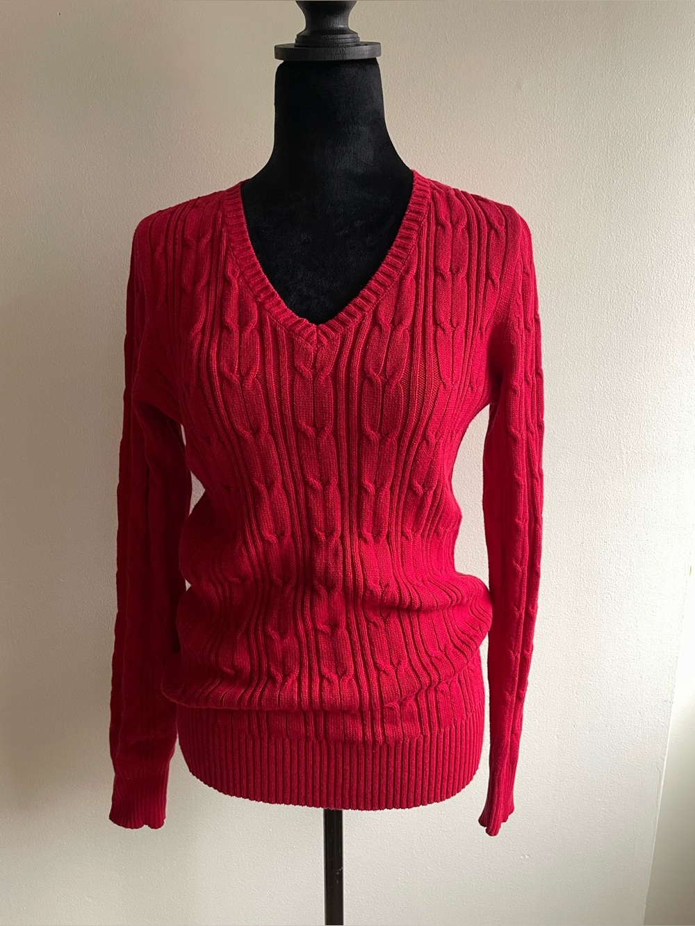St. John’s Bay Red Cable Knit V-Neck Sweater Size S Cotton Blend